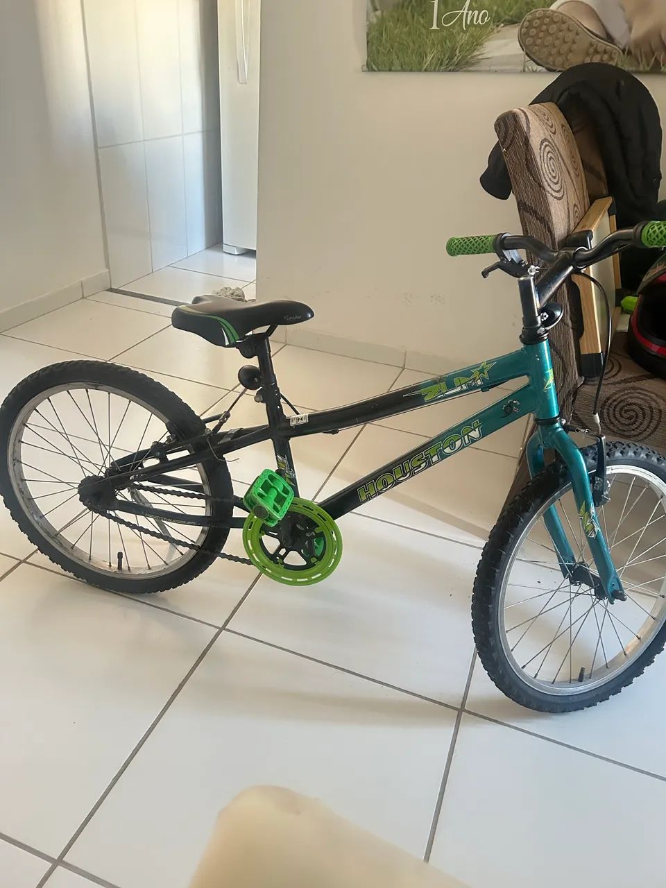 Bicicleta aro 16 semi nova 