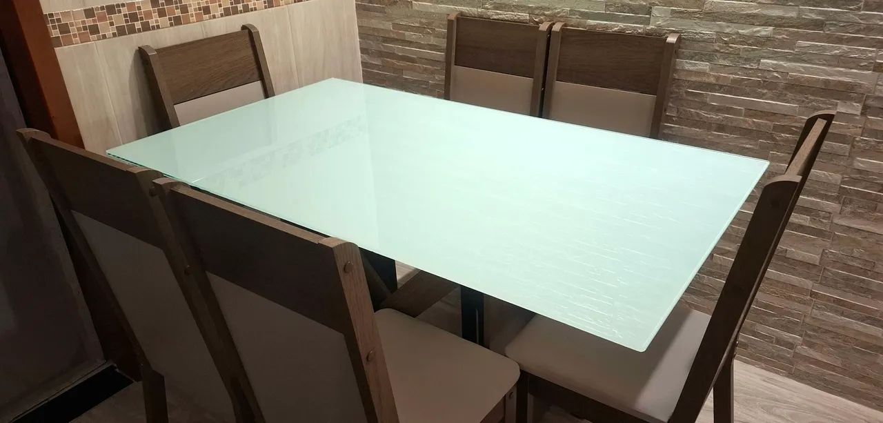 Mesa de jantar de 6 lugares 