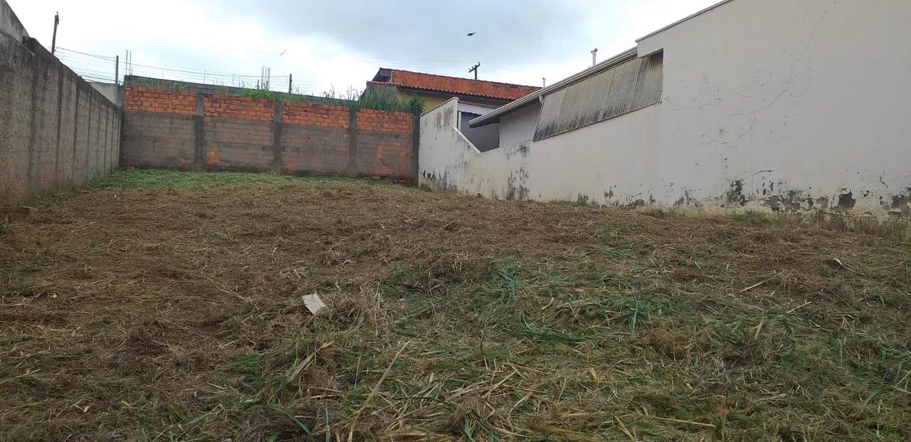Terreno a venda no Parque Jambeiro em Campinas/SP.
