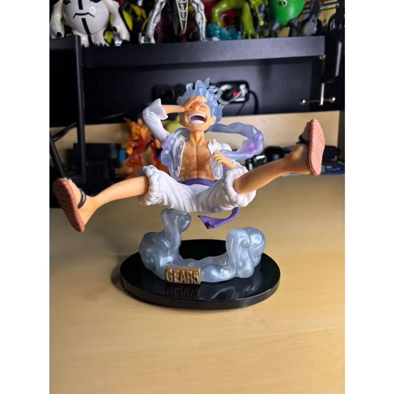 Action Figure Luffy Gear 5 Translúcida - Foto 2