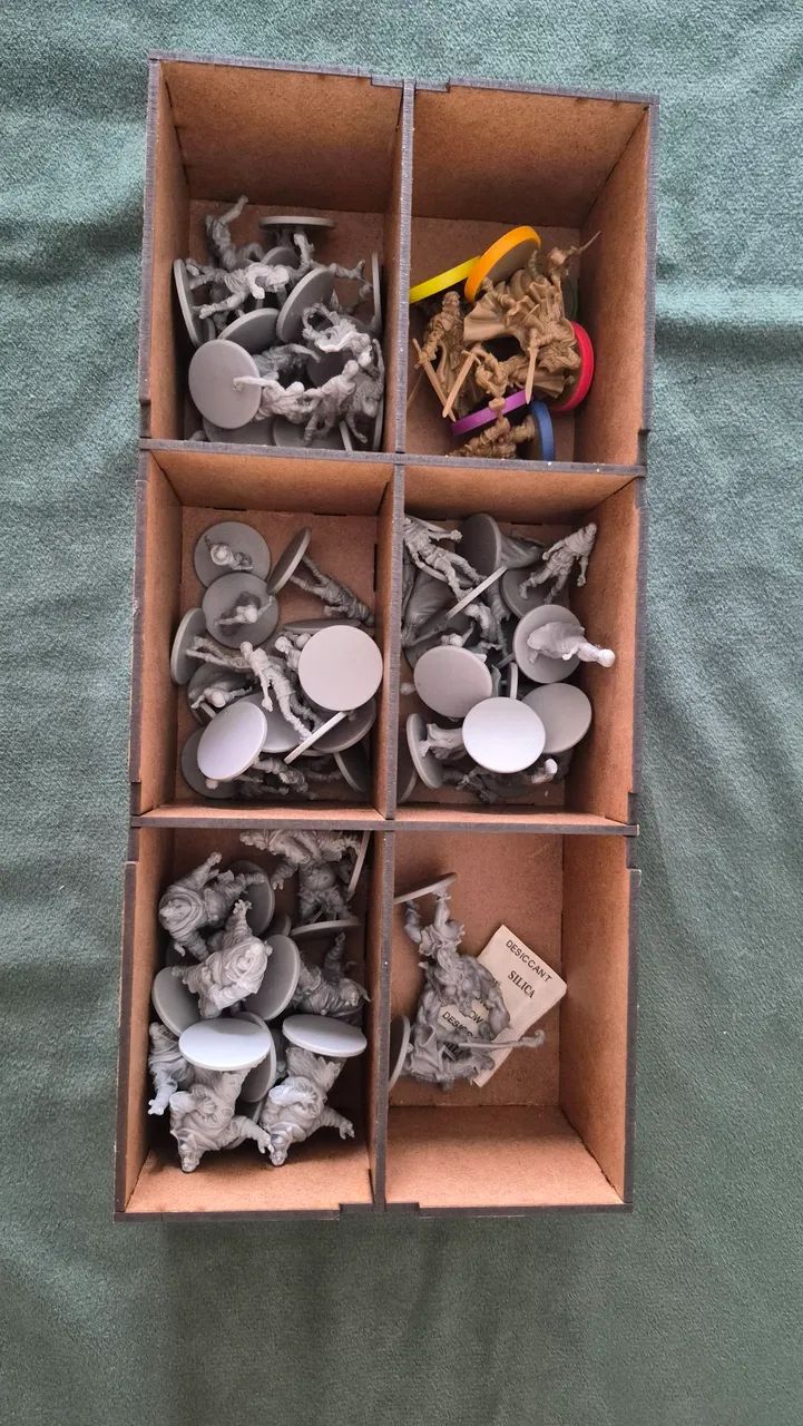 Zombicide Black Plague (Com Insert)  - Foto 3