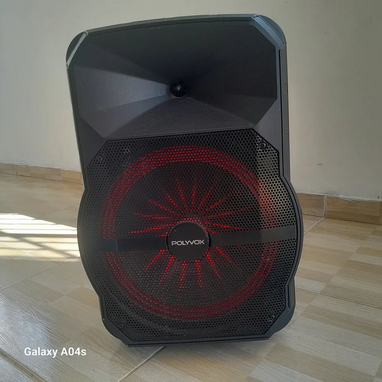 Caixa De Som Polivox + 2 microfones sem fio