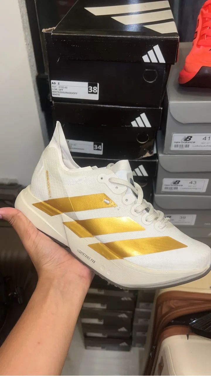 Tênis adidas adizero 