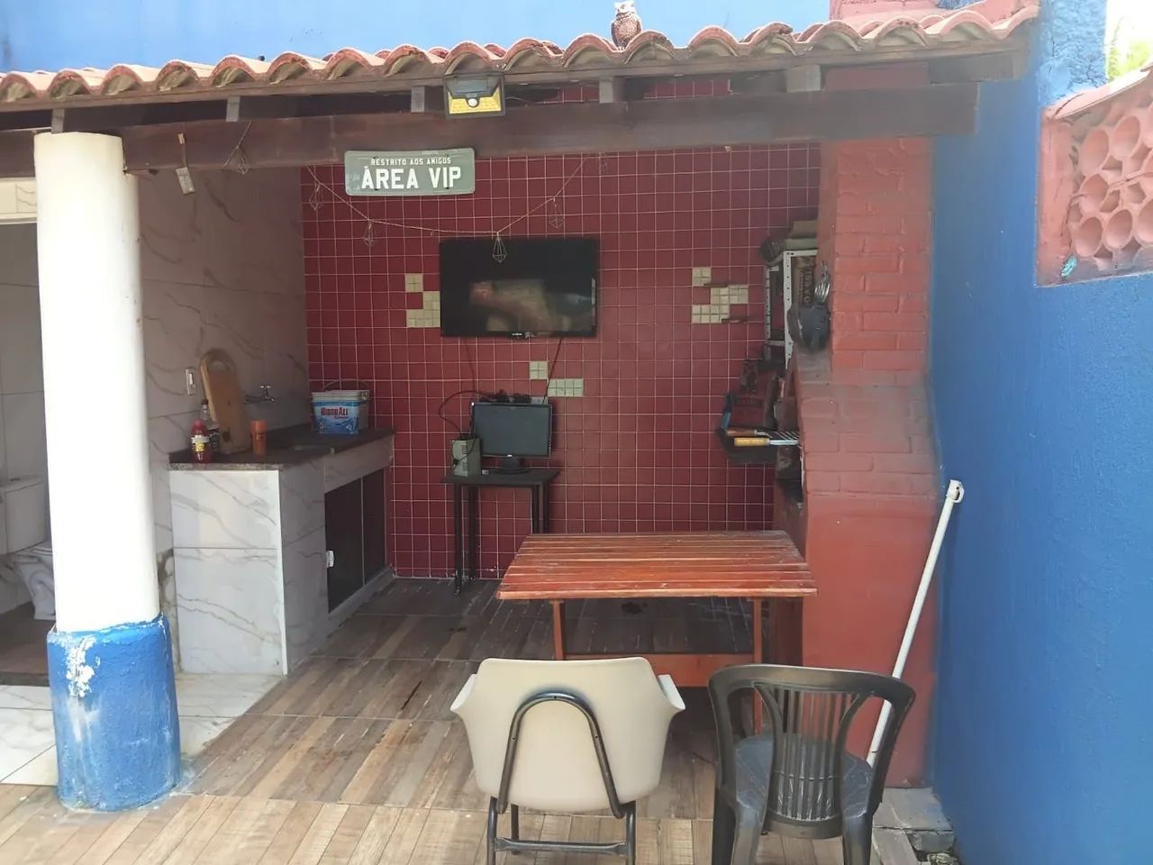 TRIPLEX COM PISCINA ACEITO CARROS NO NEGOCIO  - Foto 4