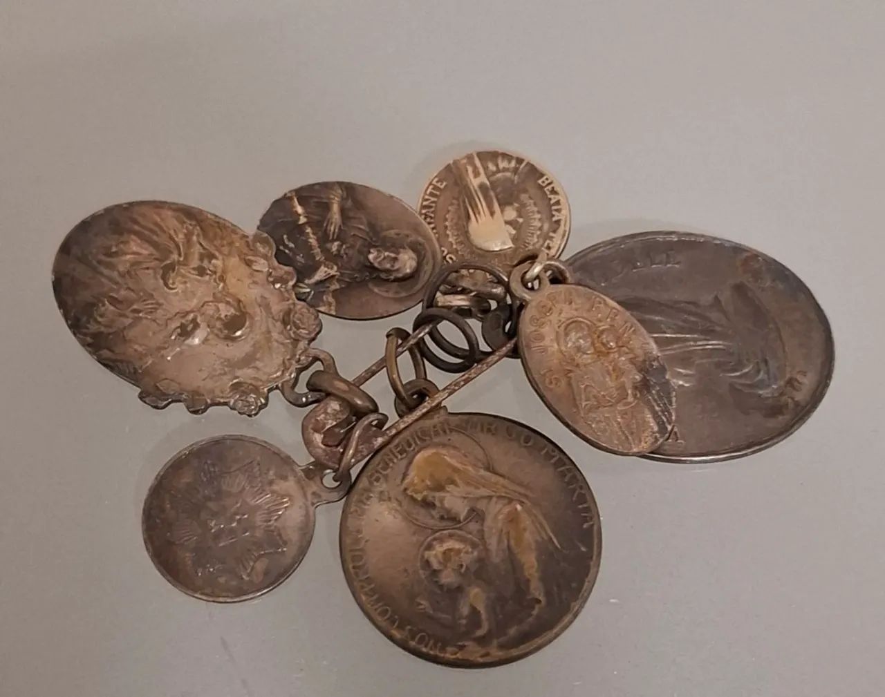 Medalhas religiosas antigas - Foto 2