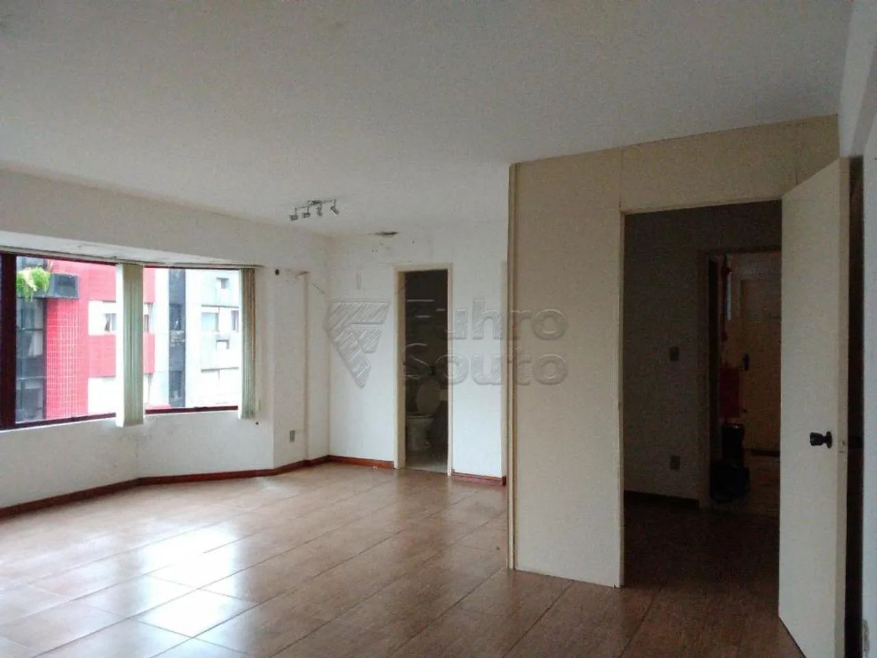 Comercial Sala em Condomínio em Pelotas - Foto 4