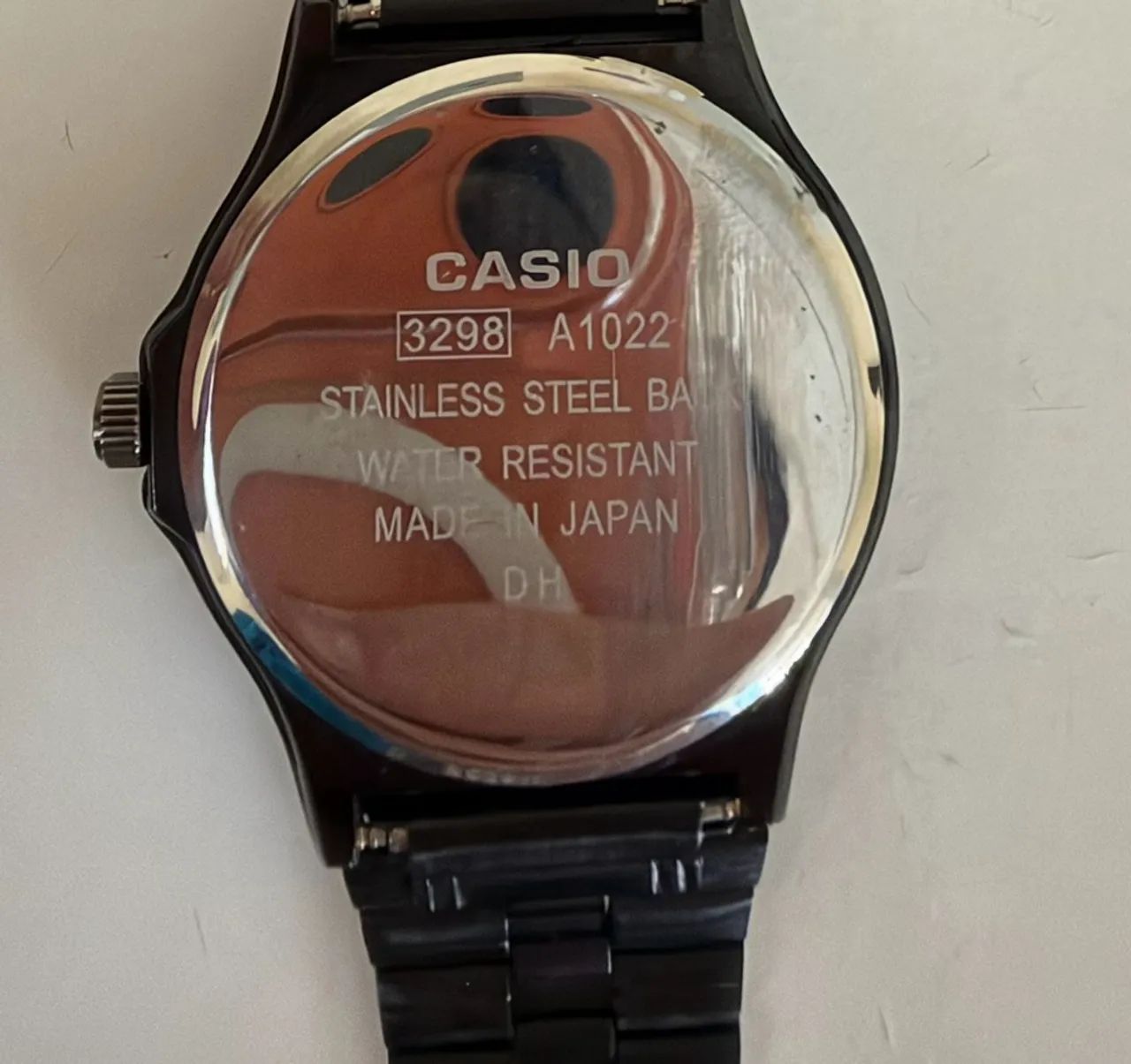Relógio Casio preto modelo A1022 - Foto 2