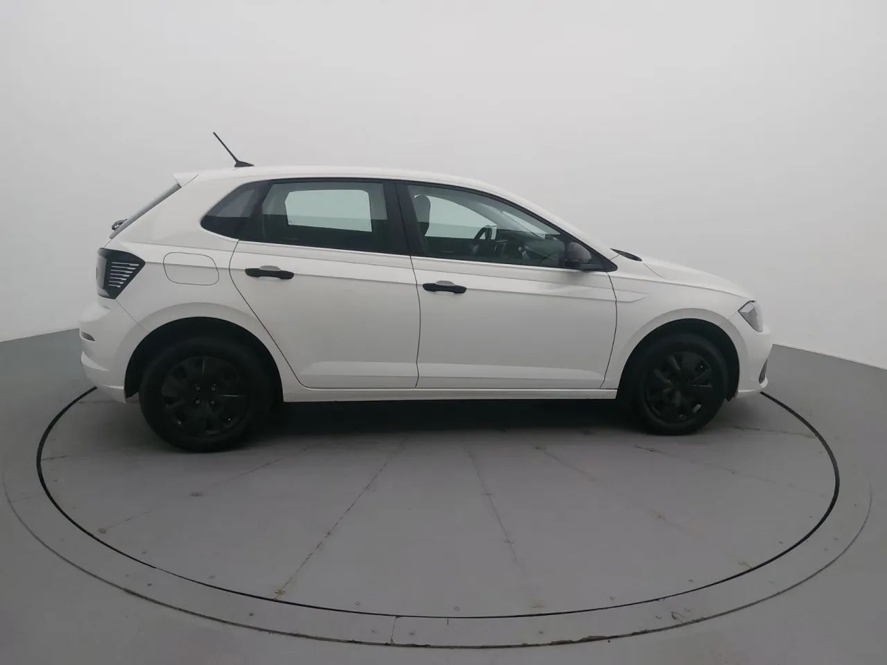 Volkswagen Polo Track 1.0 Flex 12V 5p, foto 6 de 18