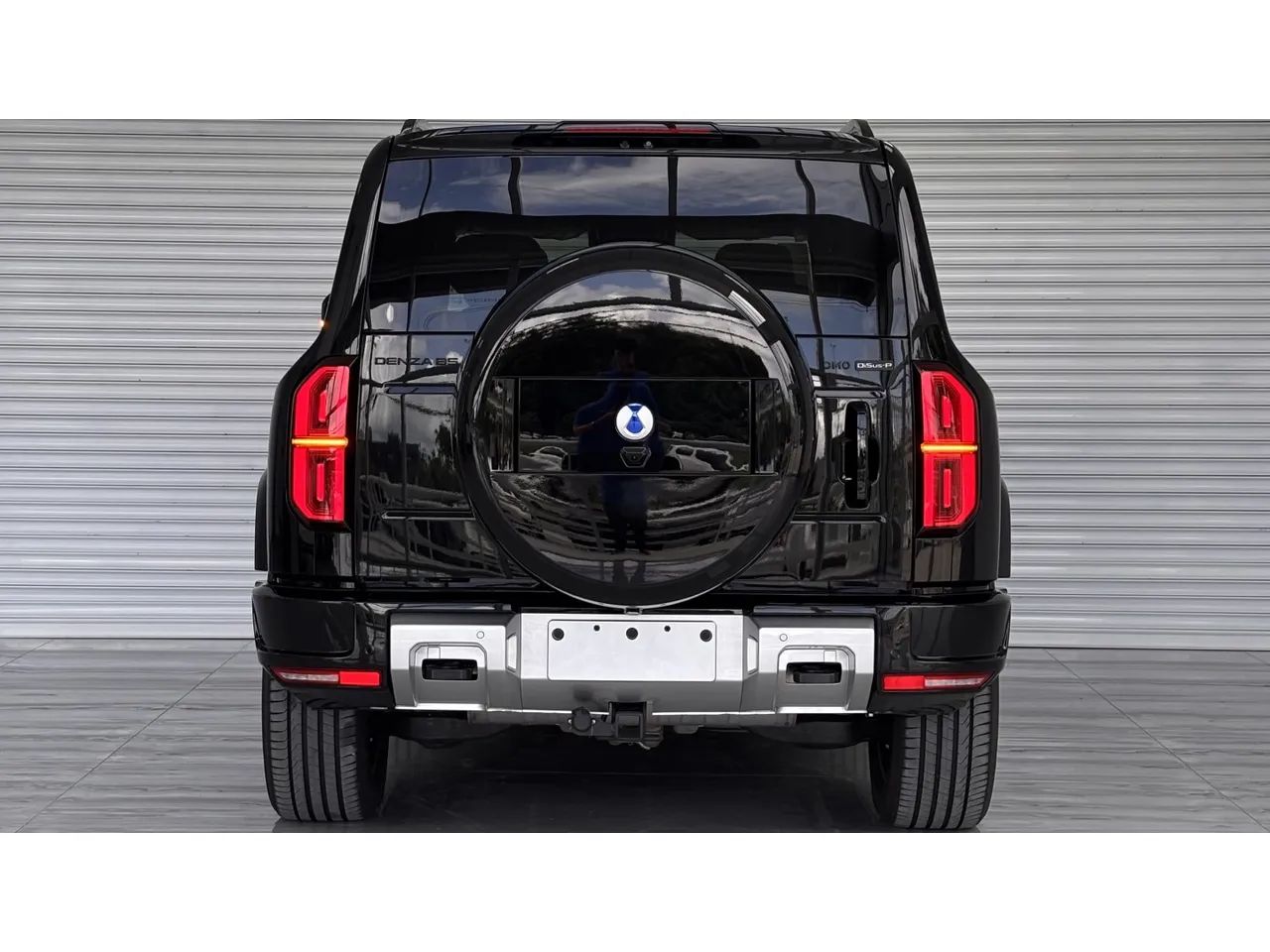 Denza B5 SUV híbrido plug-in, foto 6 de 14