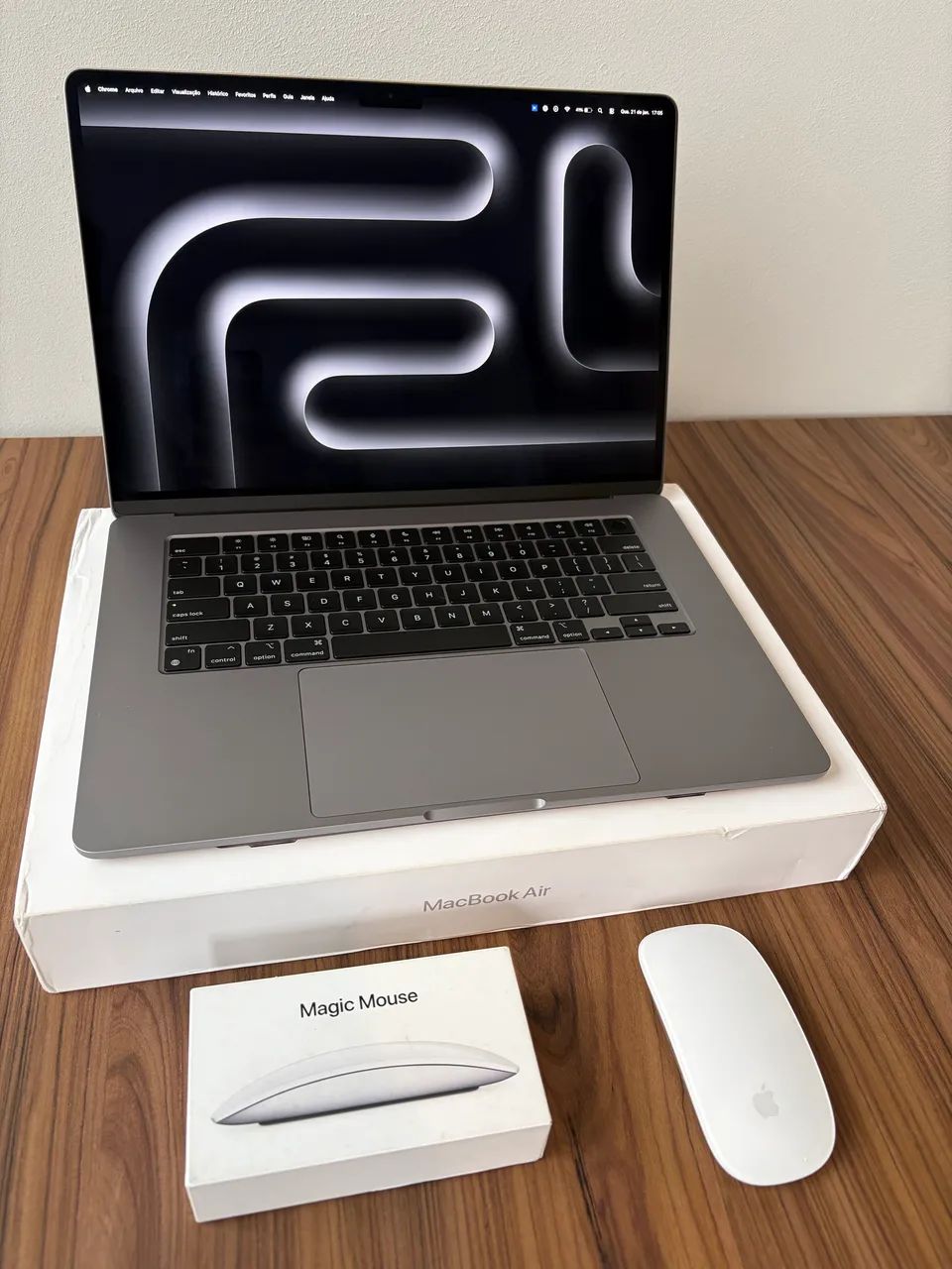 MacBook Air M2 15 Pol. Silver - Estado de Zero | 25 Ciclos | Caixa