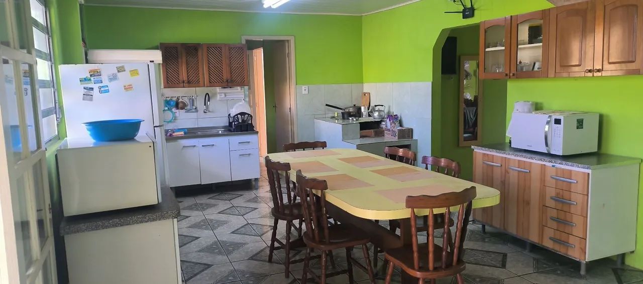 Aluguel por temporada, Casa 3 Dormitório, Suíte e bem localizada  - Foto 8