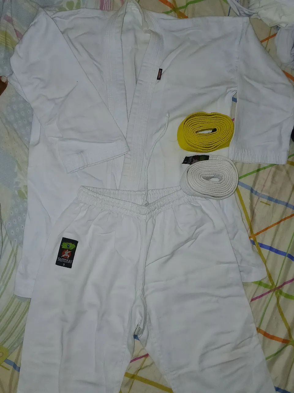 Kimono 2 faixas karaté 