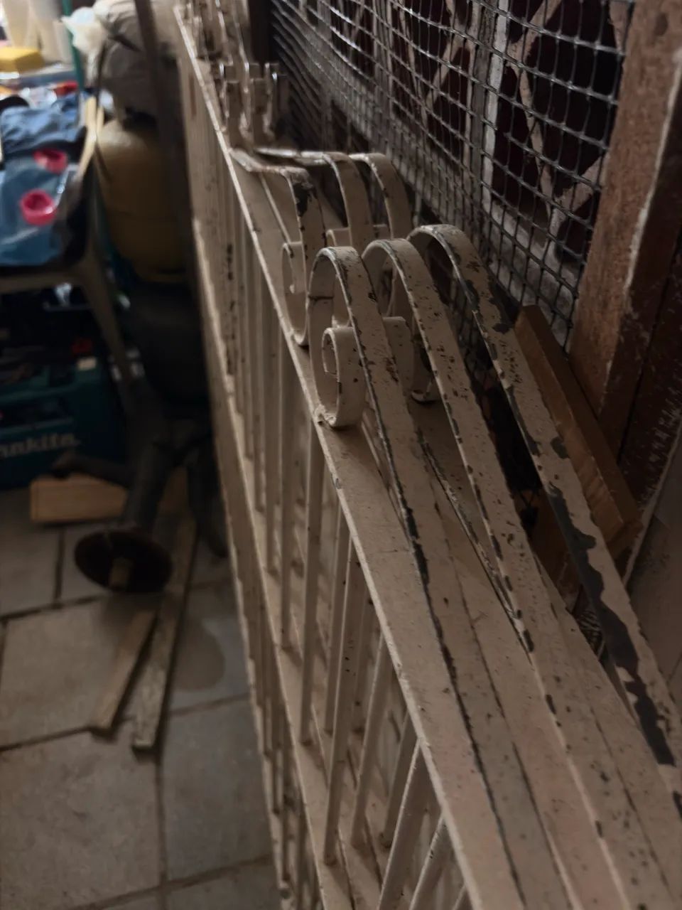 Vendo 3 grades de ferro  - Foto 2