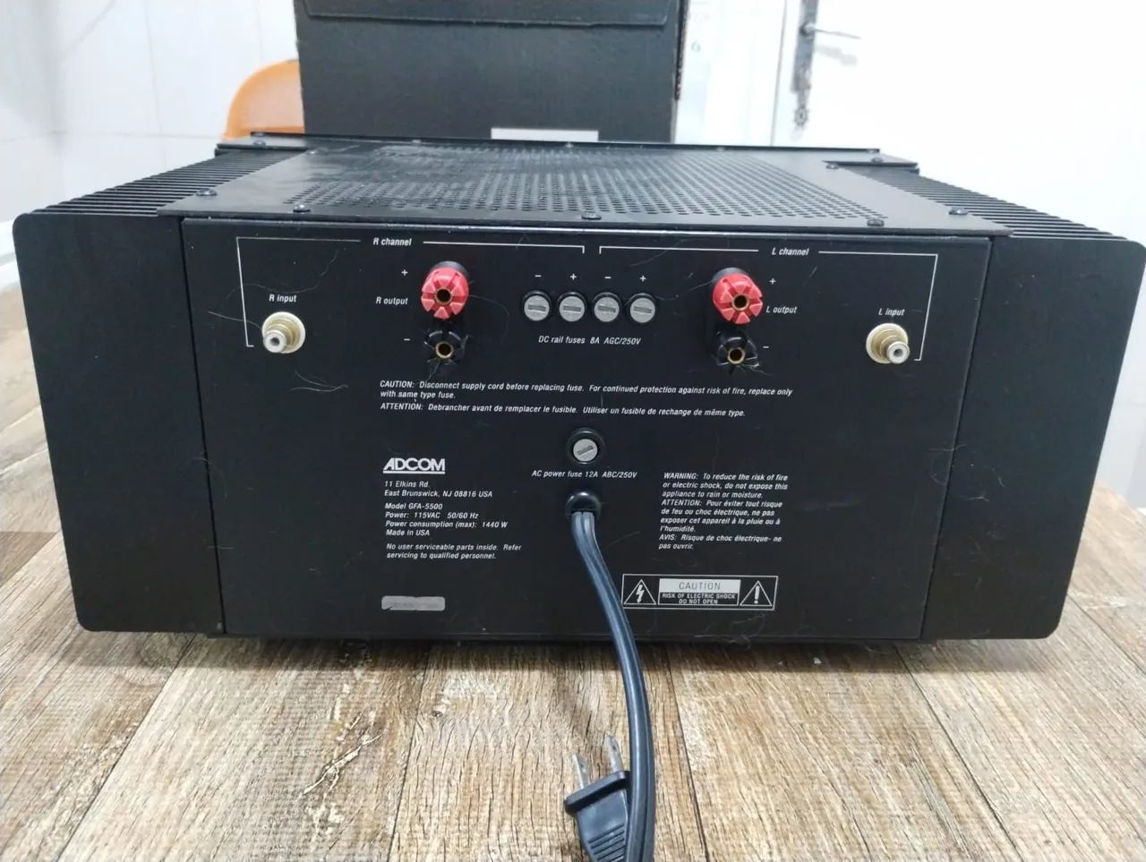 ADCOM GFA 5500 AMPLIFICADOR  - Foto 2
