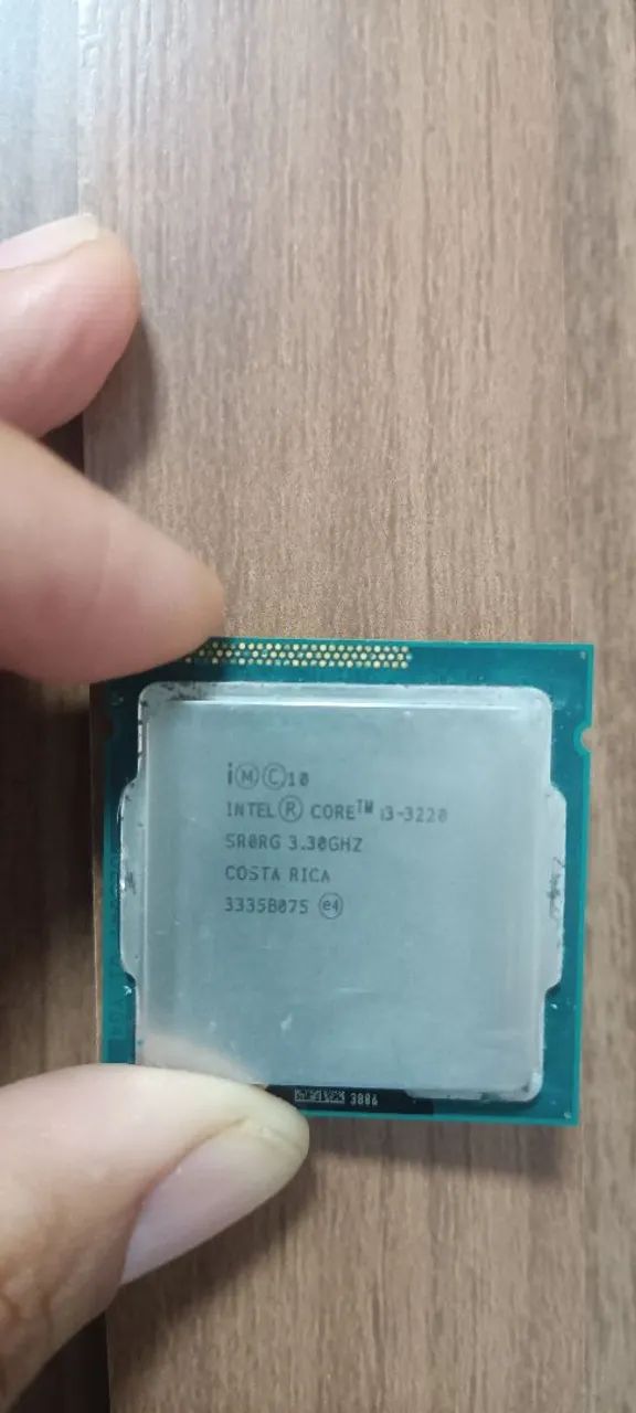 PLACA MÃE AZUS P8Z68-V LX SOCKET 1155/ PROCESSADOR CORE I3 3220