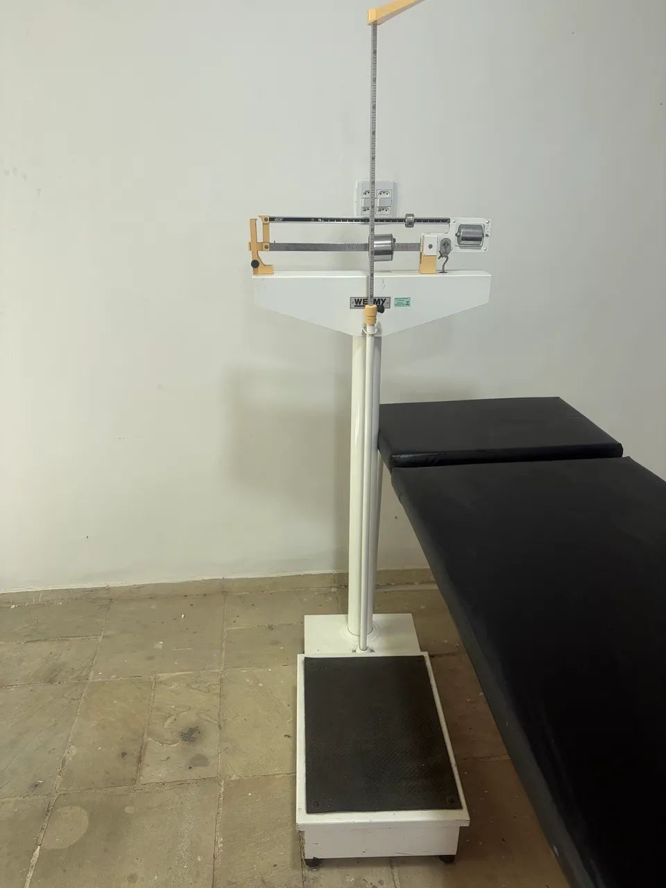 Balança/ Maca e estadiometro  - Foto 2