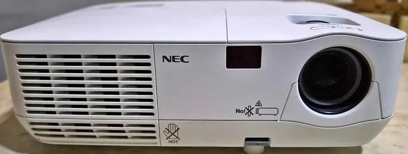 ? PROJETOR NEC NP115 - Foto 5