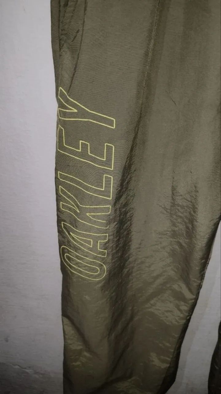 Calça Oakley Tamanho M Original (usada) - Foto 2