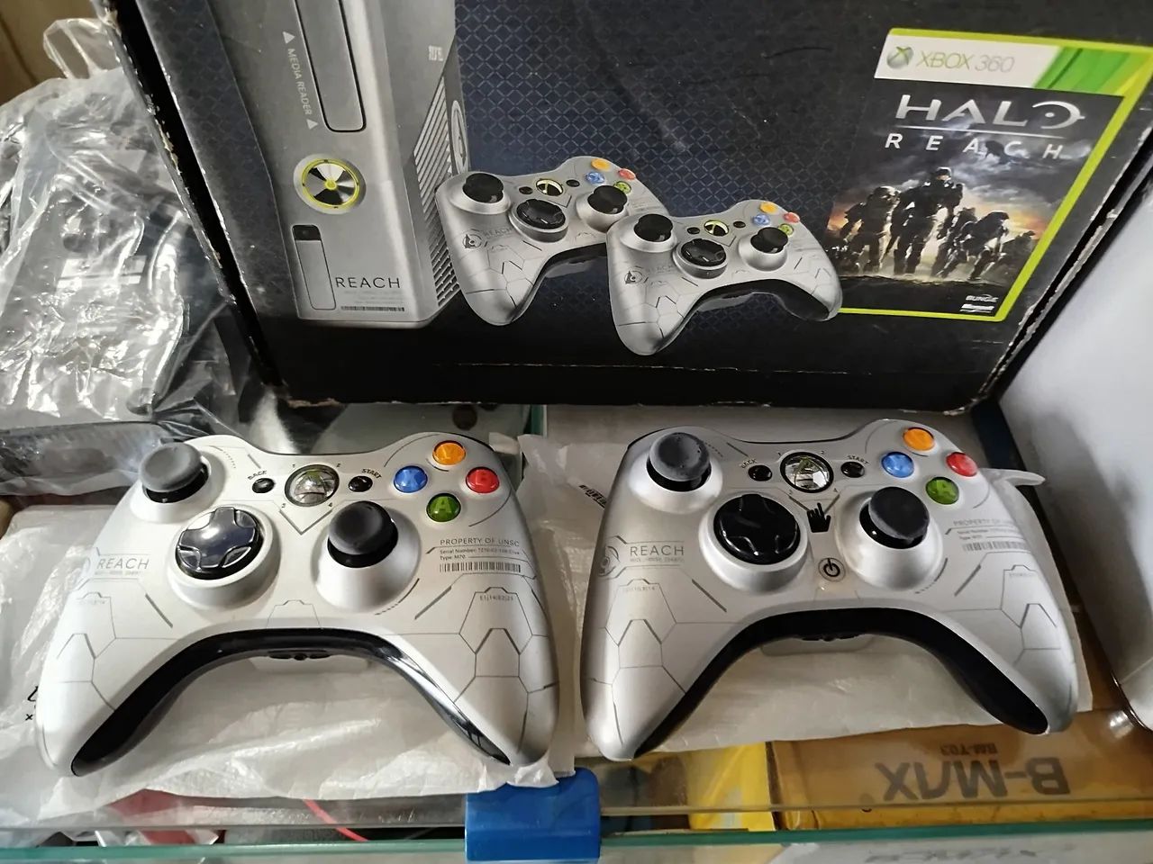 Xbox 360 serie Halo 2 controles hd 250gb impecável completo na cx . - Foto 5