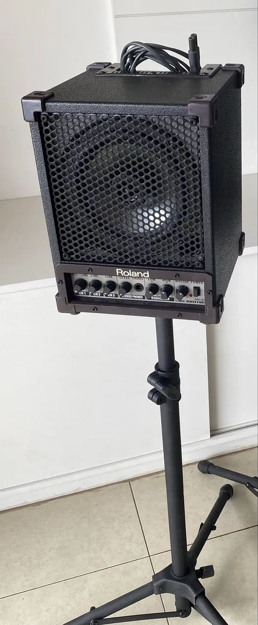 Caixa Roland CM-30 (par) - Foto 3
