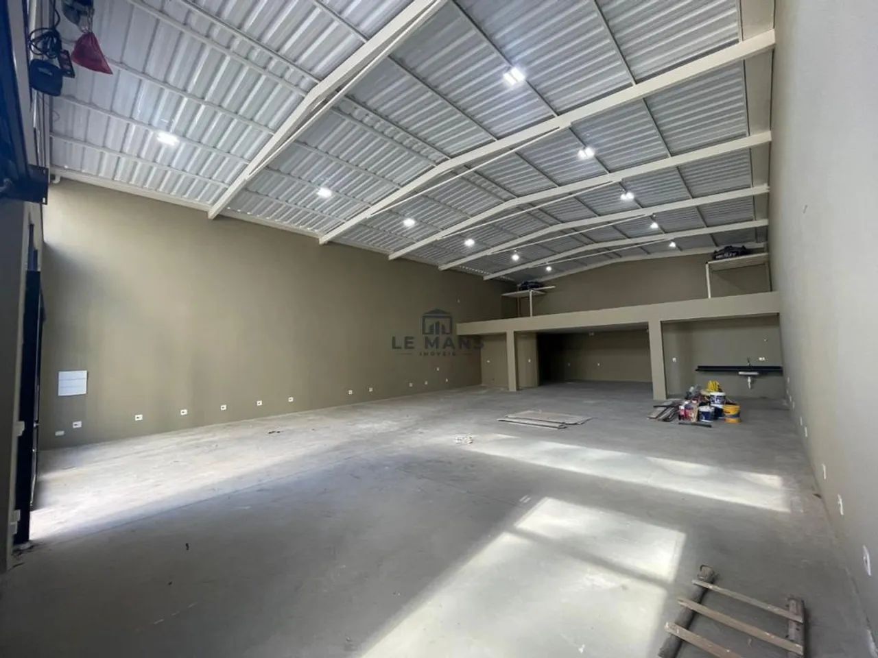 Barracão para alugar em Piracicaba, Vila Independência, com 242.3 m²