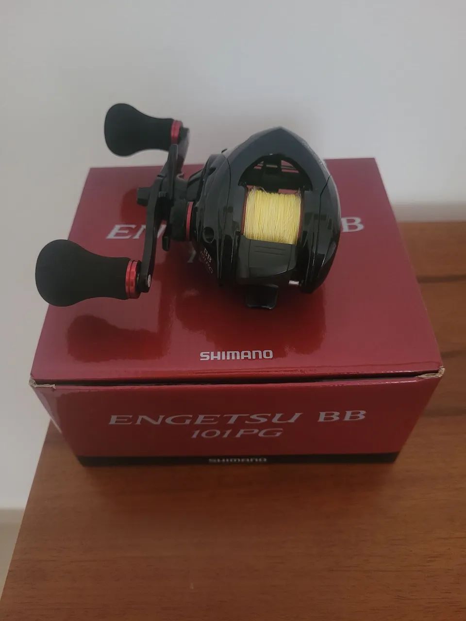Carretilha Shimano Engetsu BB 101PG - Perfil Baixo (Manivela Esquerda)