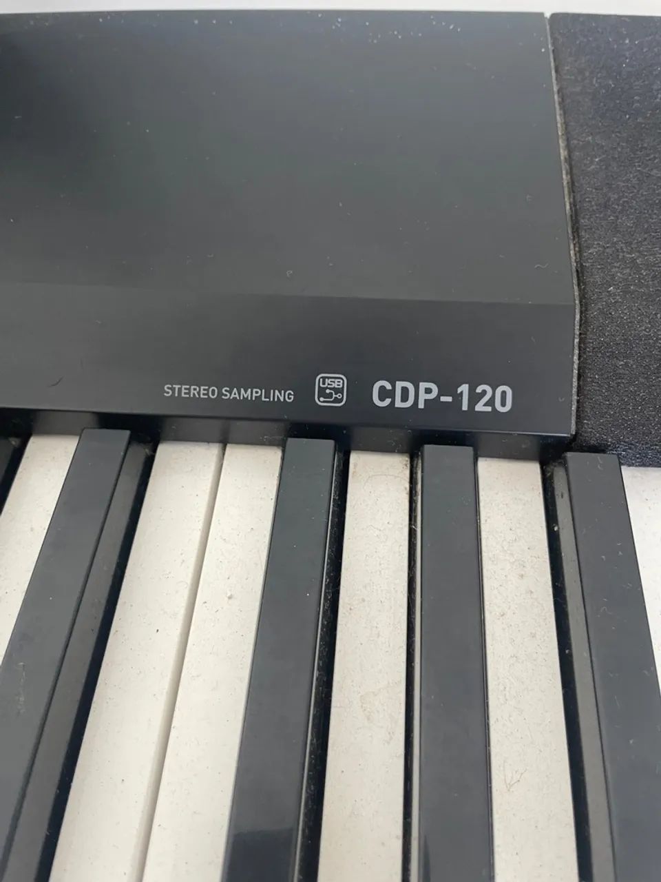 Piano digital Casio cdp 120 elétrico perfeito c/ suporte X e pedal  - Foto 5