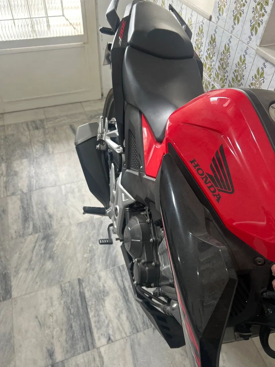 Moto com apenas 250 km nova  - Foto 2