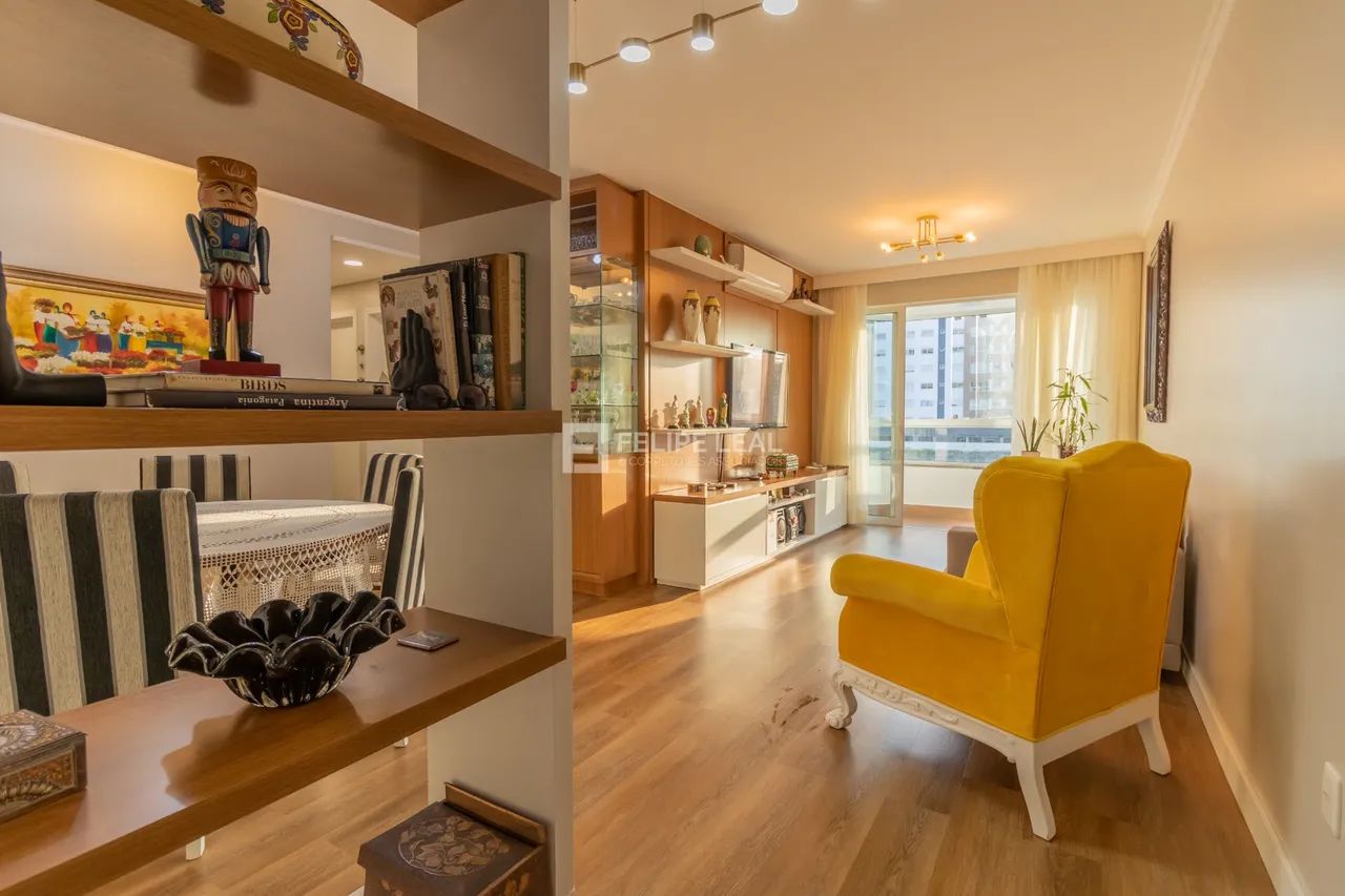 Apartamento em Campinas - São José, SC
