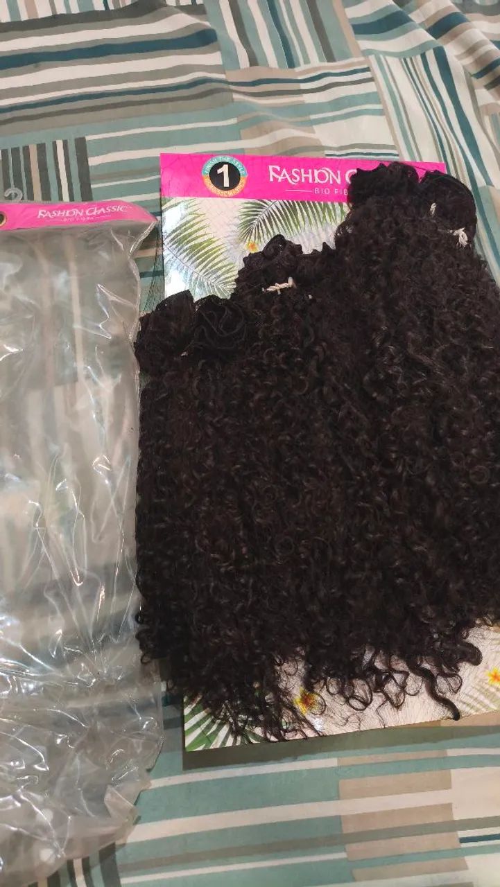 Vendo cabelo em fibra, da bio fibra, super novo, comprei por 150,00 estou vendendo por 100 - Foto 2