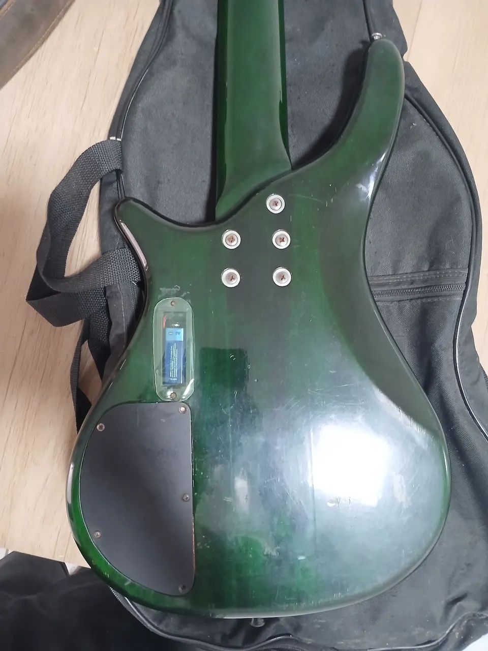 Baixo strinberg 5 cordas  - Foto 3