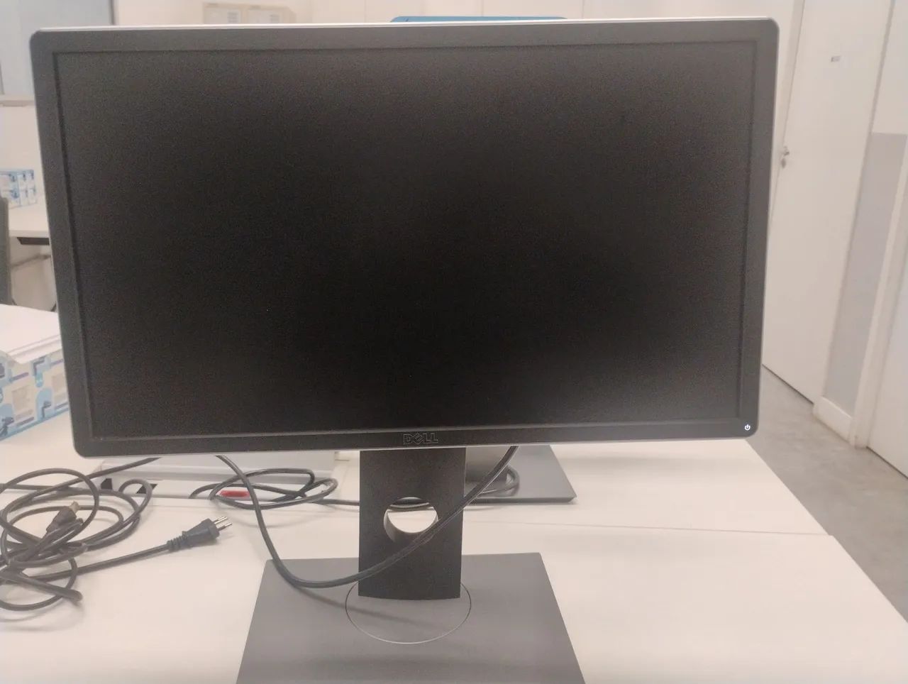 Monitor Dell semi novo