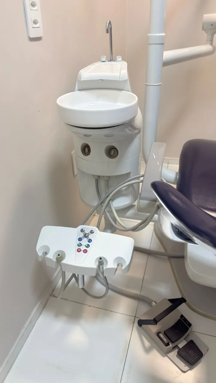 Cadeira odontológica Kavo Aqia com compressor - Foto 4