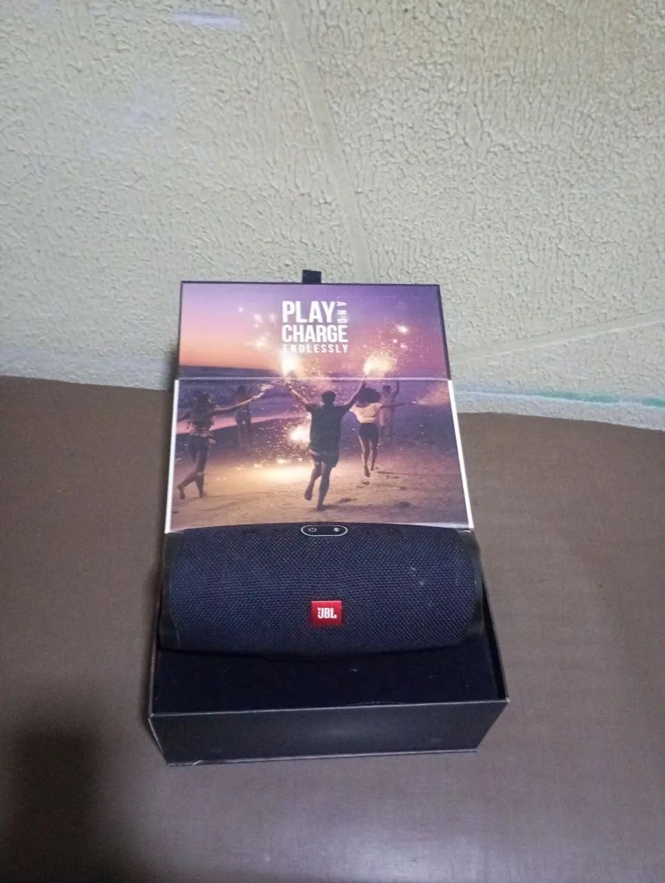 JBL charge 4
