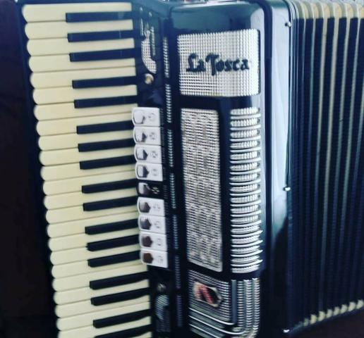 Lindo Acordeon Italiano La Tosca Tuxedo 120 Baixos Profissional Gaita Sanfona Acordeom - Foto 5