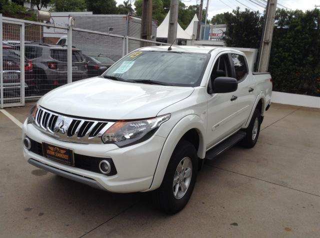 MITSUBISHI L200 TRITON 2017/2018 3.2 GLX 4X4 CD 16V TURBO INTERCOLER DIESEL 4P MANUAL - Foto 2