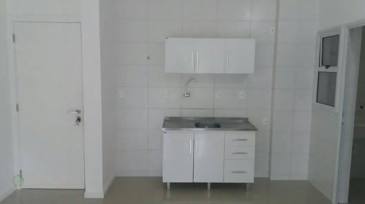 Apartamento com 2 dormitórios, suite, vaga dupla de garagem. - Foto 3
