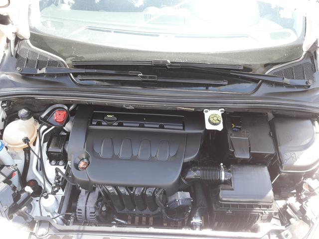 308 allure 2014 com GPS - Foto 8