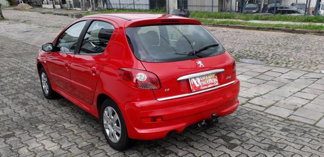Peugeot 207 xr 1.4 ano 2011 completo - Foto 4