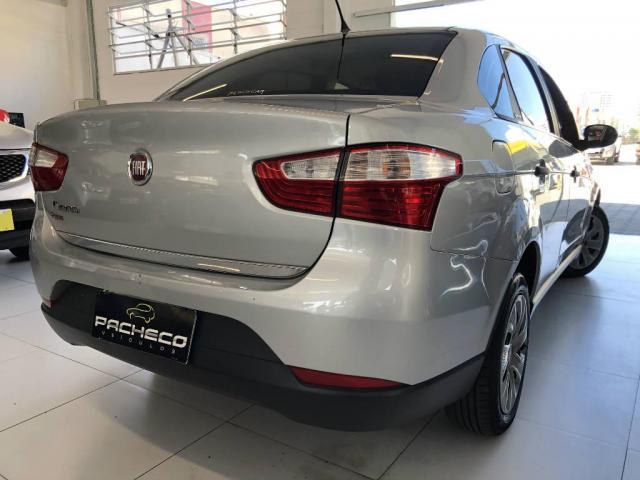 Fiat Grand GRAND SIENA 1.6 ESSENCE - Prata - 2017 - Foto 3