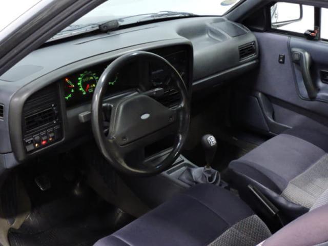 FORD VERSAILLES GL 2.0 i 2P 1994 - Foto 6