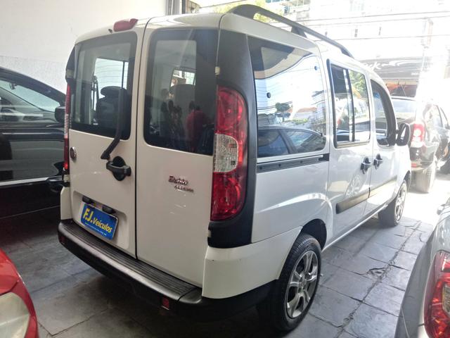 Doblô Essence 1.8 7 lugares flex 2017 - Foto 4