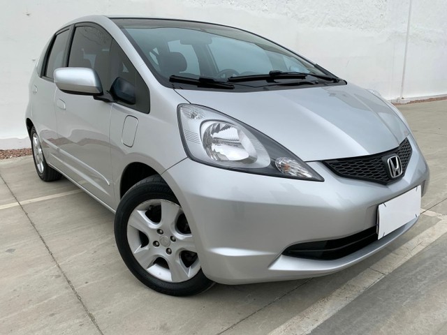 HONDA FIT 2010  BAIXO KM 