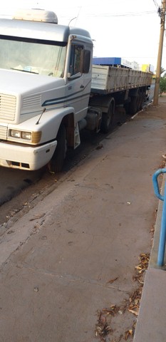 CAMINHÃO