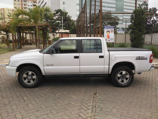 S-10 COLINA CD 4X4 DIESEL COMPLETA SEGUNDO DONO