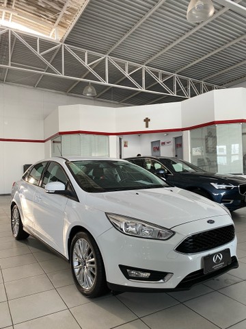 FORD FOCUS SE AUT 2018 COMPLETO