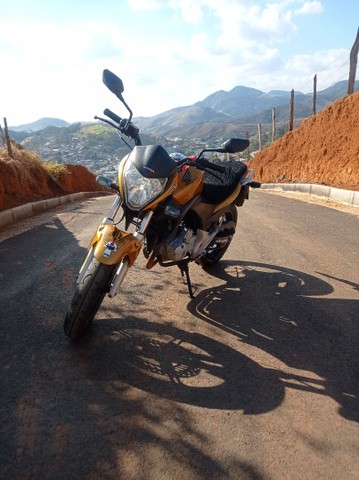 CB 300