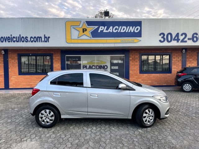 CHEVROLET ONIX 1.0 MT LT
