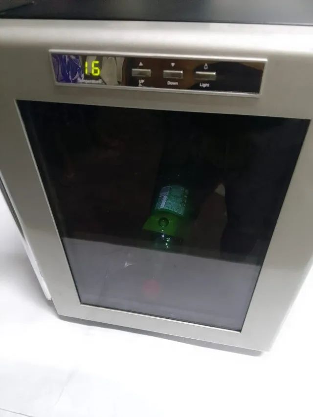 Climatizador Termoelétrico de vinho e outros - Foto 4