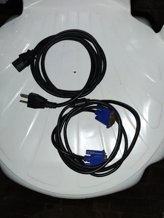 CABO VGA PARA MONITOR 1,80M + 2 Cabos de Força, padrão novo e Padrão antigo, ótimos - Foto 5